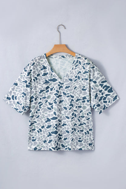 Camo Chest Pocket V-Neck Short Sleeve Tee