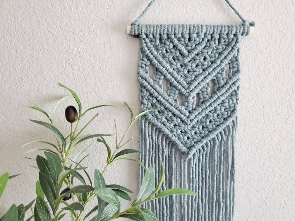 Macrame wall hanging kit "May". Beginner DIY  kits