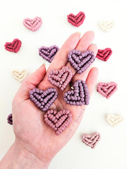 Macrame heart magnet pdf pattern.